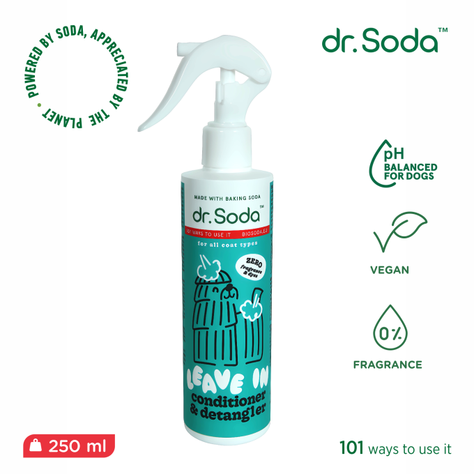 Kvapus neutralizuojantis ir kondicionuojantis kailio purškalas